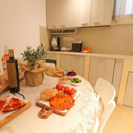Bacchus Luxury Historic Center, Jacuzzi & Parking Hébergement de vacances