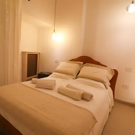 Bacchus Luxury Historic Center, Jacuzzi & Parking Casa de Férias Otranto