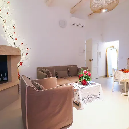 Bacchus Luxury Historic Center, Jacuzzi & Parking Dom wakacyjny *