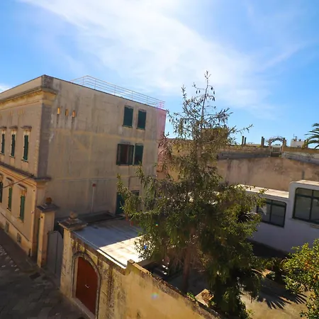 Bacchus Luxury Historic Center, Jacuzzi & Parking Dom wakacyjny