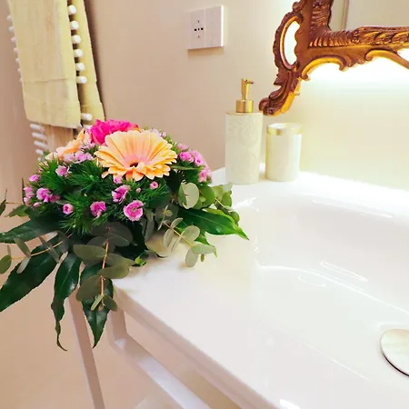Dom wakacyjny Bacchus Luxury Historic Center, Jacuzzi & Parking